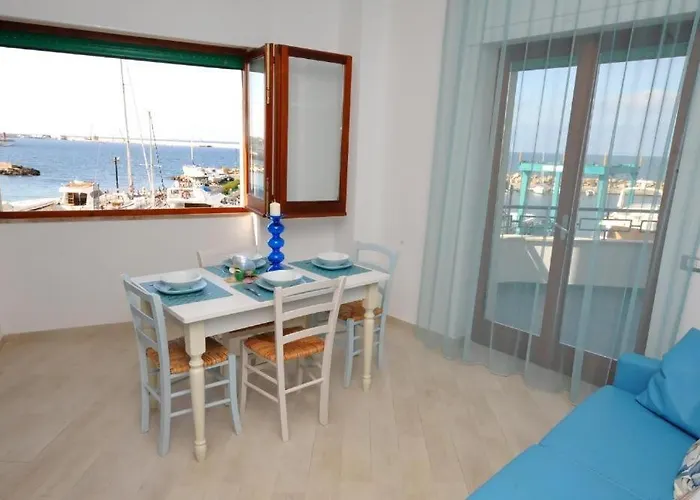 La Darsena Chic Bed & Breakfast 3*